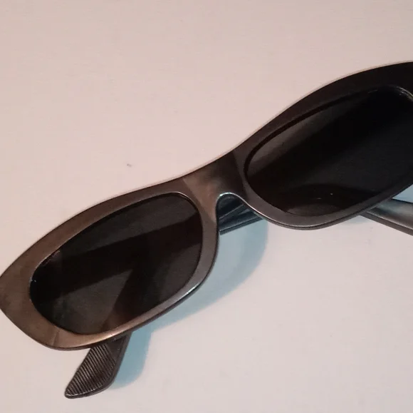 Rare Vintage Gray Willson Sunglasses NOS Historia - Here is a new item for the collection! This is a  main image 2
